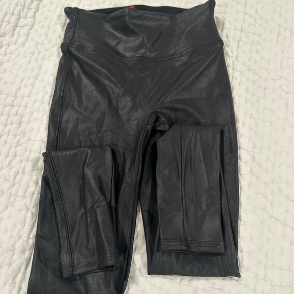 Spanx leather leggings XSP - Picture 4 of 4